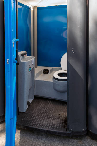 Best Portable restroom trailer rental  in Wilson, NC